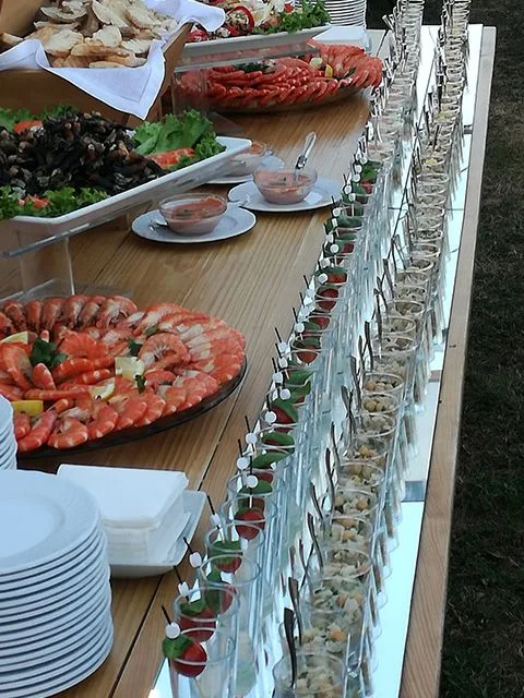 16098706350catering2.webp